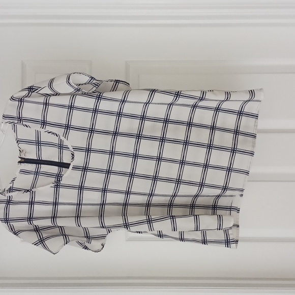 Short sleeve top| Size: XL - Picture 1 of 3